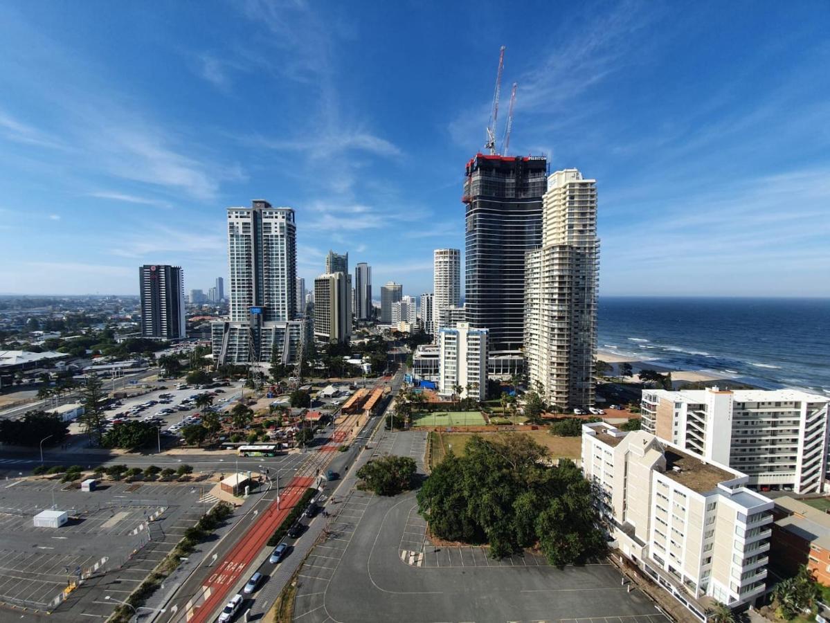 High Floor Ocean View At Surfers Paradise - Hotel Studio Gold Coast Buitenkant foto